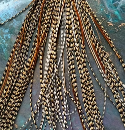 Natural Hair Feathers Extensions Cree Grizzly Reddish 10PK Short